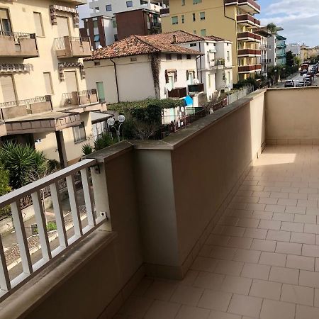 Magnolia Villa Градо Екстериор снимка